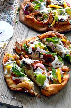 Tandoori Chicken Naan Pizza