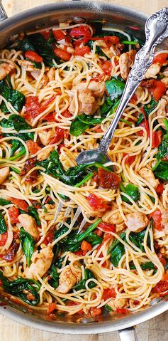 Tomato Spinach Chicken Spaghetti