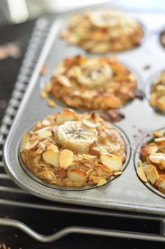 Vegan Banana Almond Baked Oatmeal Cups + a GIVEAWAY