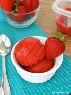 1 ingredient Strawberry Ice Cream