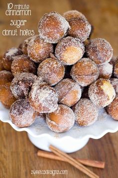 10 Minute Baked Cinnamon Sugar Donut Holes