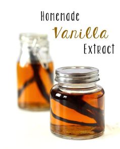 2-Ingredient Homemade Vanilla Extract