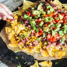 Überbackene Nachos als großer Snack oder kleines Dinner