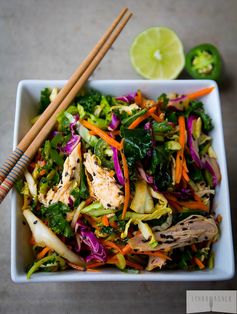 5 Min Spicy Asian Chicken Salad (Paleo Friendly