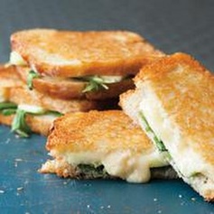 Apple, Cheese and Arugula Panini