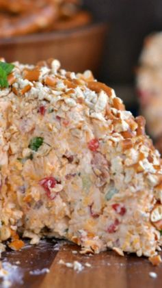 Bacon Ranch Beer Cheeseball