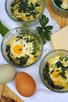 Baked Eggs Florentine in a Ramekin