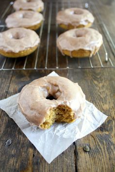 Baked Pumpkin Donuts With Maple Cinnamon Glaze