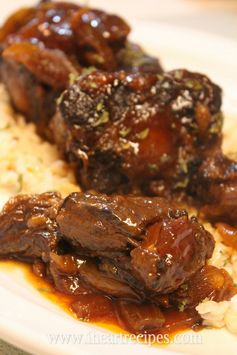 Barbecue Oxtails made in the slow cooker