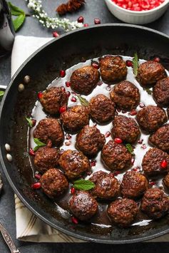 Beef and Bulgur Meatballs in Pomegranate Sauce