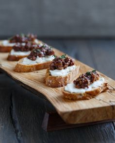 Best Crostini with Goat Cheese and Fig-Olive Tapenade