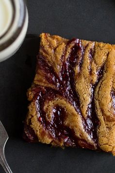 Blondies With a Strawberry-Balsamic Swirl