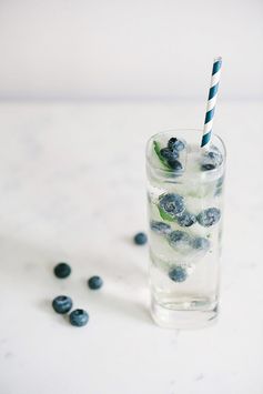 Blueberry Mint Fizz