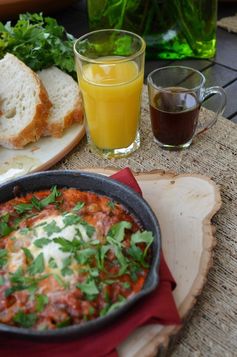 Breakfast Al Fresco With Bertolli; Eggs Poached in Tomato & Basil Sauce