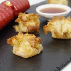 Brie and mango chutney filo parcels