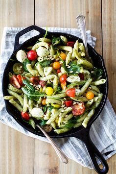 Caprese Pesto Penne