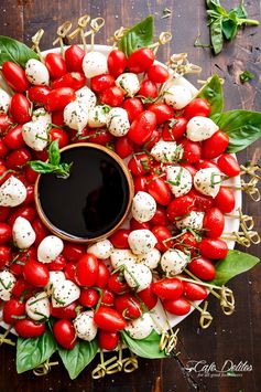 Caprese Salad Christmas Wreath