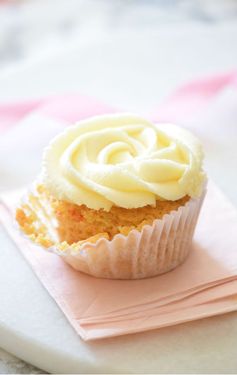 Carrot Cake Cupcakes Recipe (THE BEST!!
