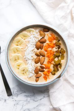 Carrot Cake Smoothie Bowl