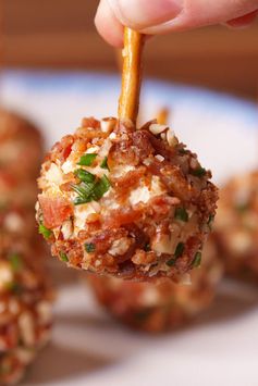 Cheese ball bites with bacon