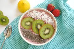 Cherry Berry Anti-Inflammatory Smoothie Bowl