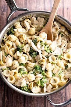 Chicken and Broccoli Pasta