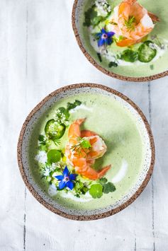 Chilled cucumber soup with yogurt, cilantro & coriander