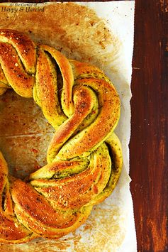 Chimichurri Braided Wreath Bread & Rolls