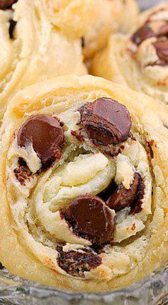 Chocolate Chip Cream Cheese Puff Pastry Cookies