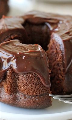 Chocolate Sour Cream Bundt Cake