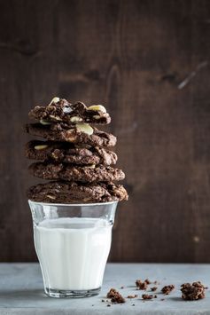 Chocolate White Chocolate Chip Cookie