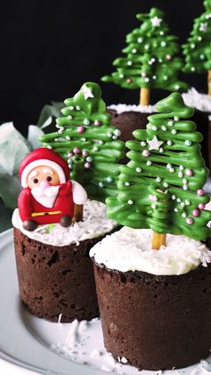 Christmas Tree Chocolate Muffins