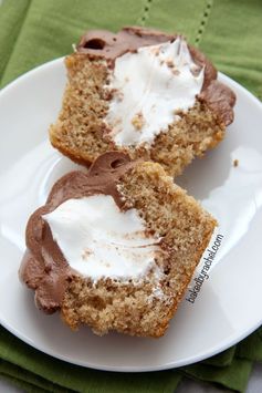 Cinnamon Graham S'more Cupcakes