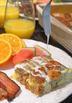 Cinnamon Roll Breakfast Egg Bake