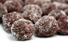 Classic Kentucky Bourbon Balls