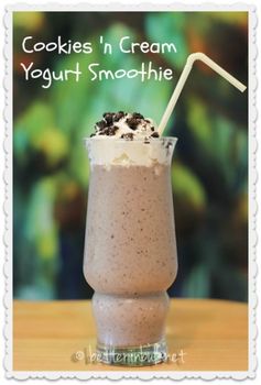 Cookies ‘n Cream Yogurt Smoothie