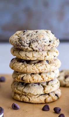 Cookies and Cream Chocolate Chip Pudding Cookies