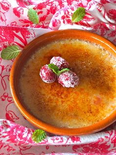 Cranberry Amaretto Crème Brûlée