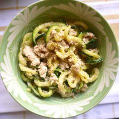 Creamy Garlic and Tuna Zucchini Noodles (paleo, GF