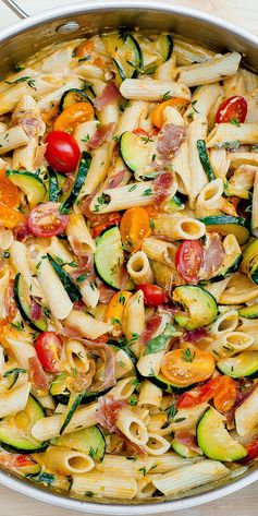 Creamy Pasta with Prosciutto, Zucchini and Grape Tomatoes