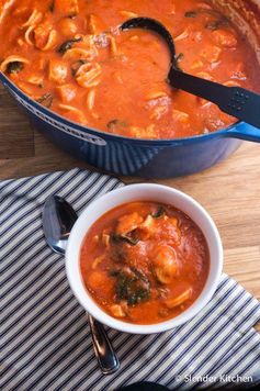 Creamy Tomato, Chicken, and Spinach Soup