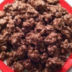 Crockpot christmas nut clusters