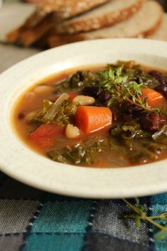 Crockpot Kale Vegetable Soup