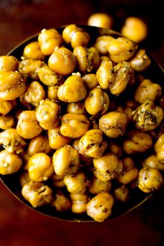 Crunchy Roasted Za’atar Chickpeas