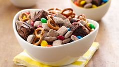 Double Brownie Muddy Buddies® Mix