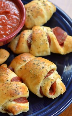 Easy & Kid Friendly Mozzarella Pepperoni Croissants