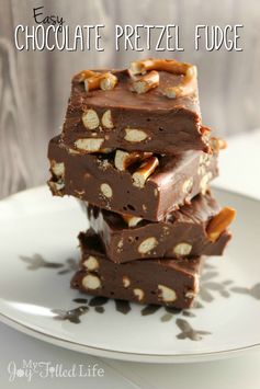 Easy Chocolate Pretzel Fudge