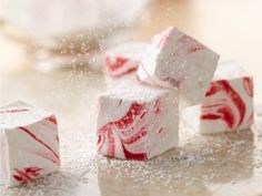 Easy Peppermint Marshmallows