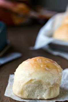 Easy Soft Dinner Roll