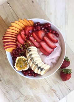 Fruity Yogurt Smoothie Bowl